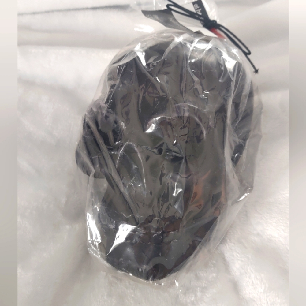 Large Skull Bleeding Candle
